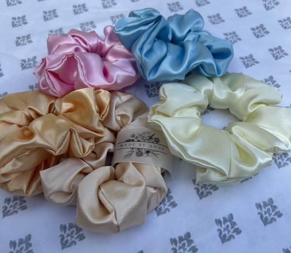 Classic/Large Satin Scrunchie